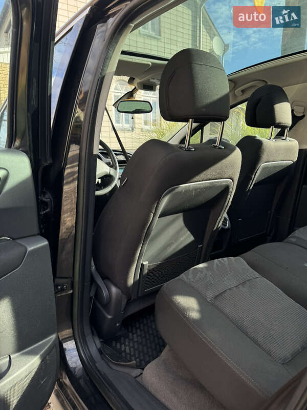 Внедорожник / Кроссовер Peugeot 3008 2011 в Калиновке