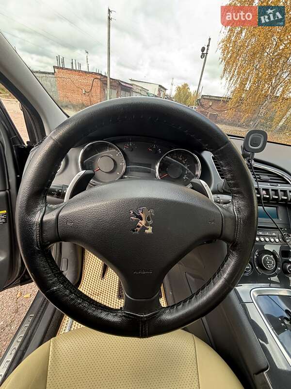 Позашляховик / Кросовер Peugeot 3008 2012 в Чернігові