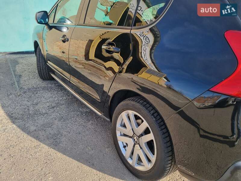 Позашляховик / Кросовер Peugeot 3008 2013 в Рівному