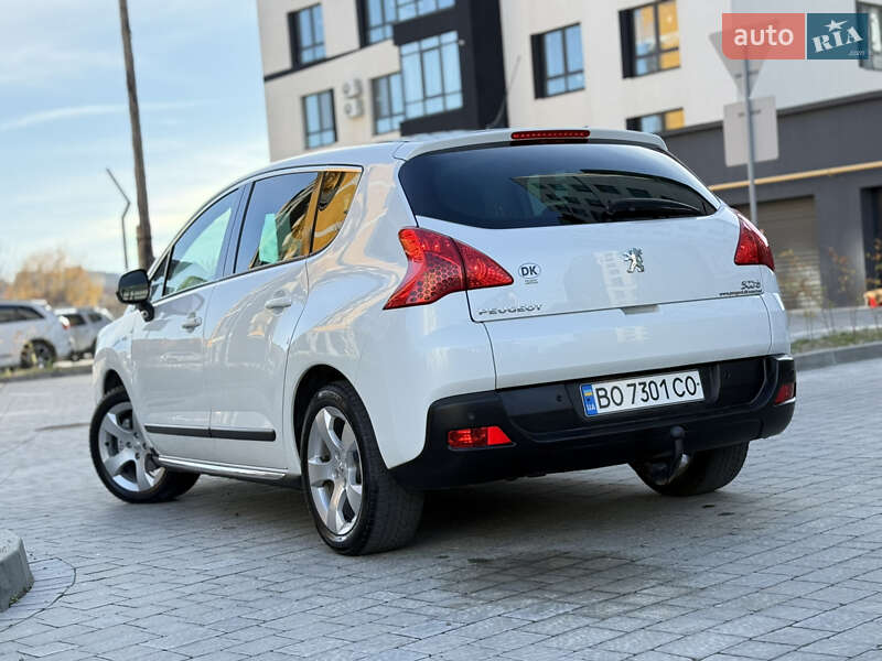 Внедорожник / Кроссовер Peugeot 3008 2010 в Ивано-Франковске