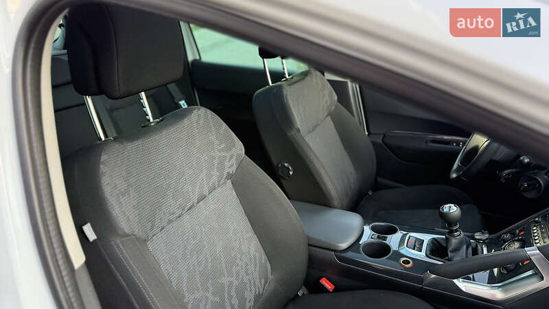 Внедорожник / Кроссовер Peugeot 3008 2010 в Ивано-Франковске