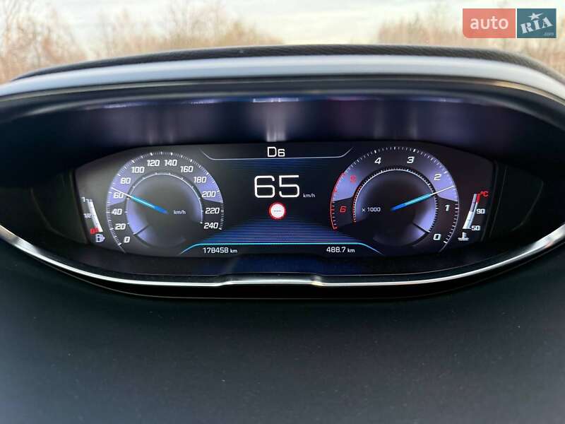 Внедорожник / Кроссовер Peugeot 3008 2019 в Коростене