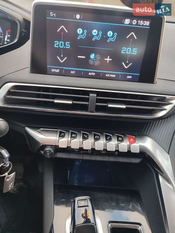 Внедорожник / Кроссовер Peugeot 3008 2019 в Коростене