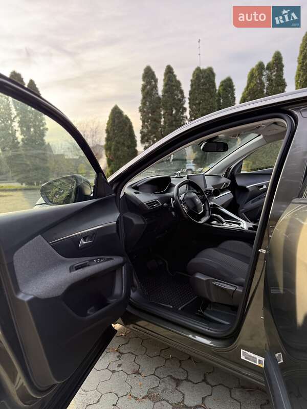 Внедорожник / Кроссовер Peugeot 3008 2019 в Дубно