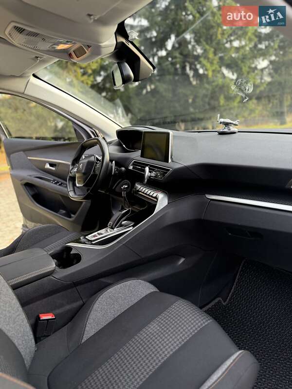 Внедорожник / Кроссовер Peugeot 3008 2019 в Дубно