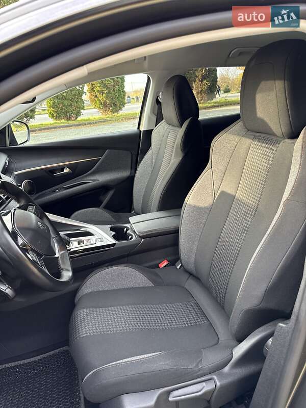 Внедорожник / Кроссовер Peugeot 3008 2019 в Дубно