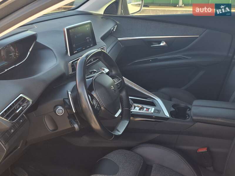 Позашляховик / Кросовер Peugeot 3008 2020 в Києві