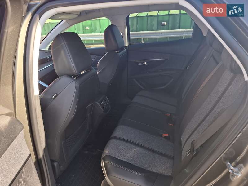 Позашляховик / Кросовер Peugeot 3008 2020 в Києві