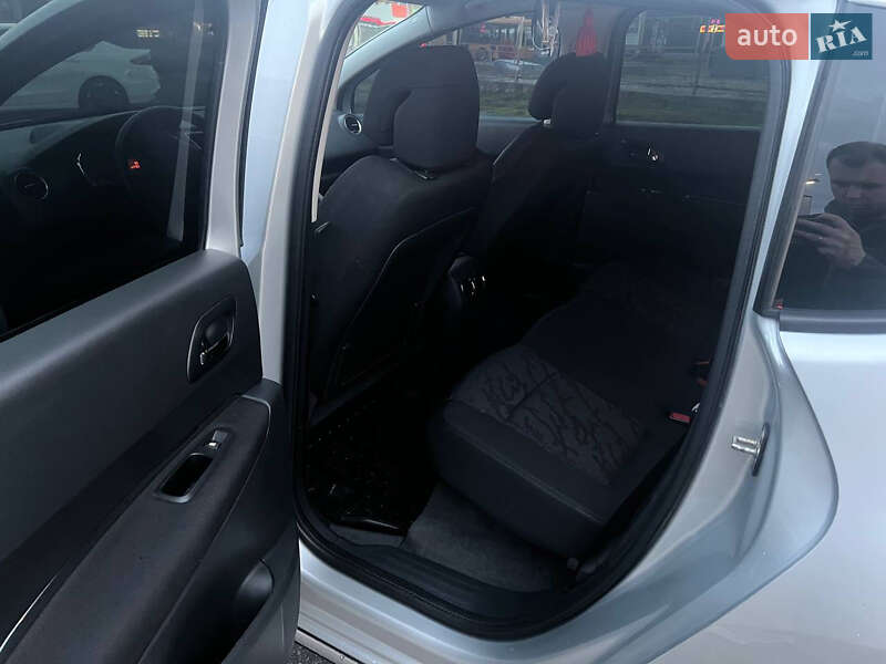 Внедорожник / Кроссовер Peugeot 3008 2011 в Харькове