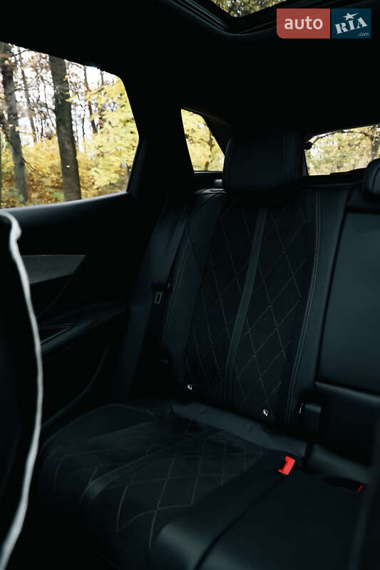 Позашляховик / Кросовер Peugeot 3008 2017 в Львові