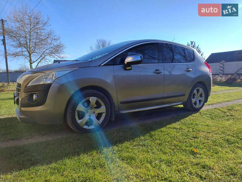 Внедорожник / Кроссовер Peugeot 3008 2011 в Богородчанах