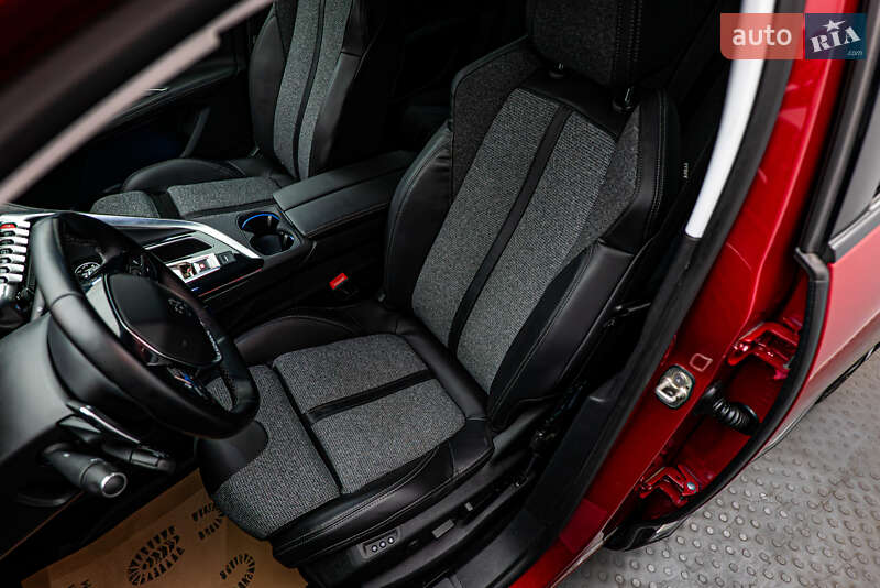 Внедорожник / Кроссовер Peugeot 3008 2018 в Киеве фото 11 Внедорожник / Кроссовер Peugeot 3008 2018 в Киеве