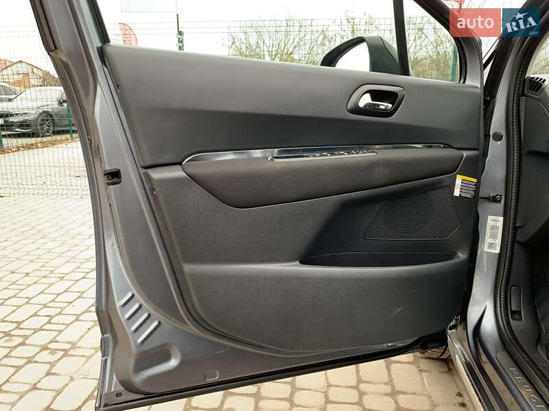 Позашляховик / Кросовер Peugeot 3008 2011 в Бердичеві