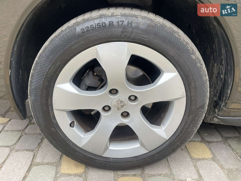 Внедорожник / Кроссовер Peugeot 3008 2012 в Луцке