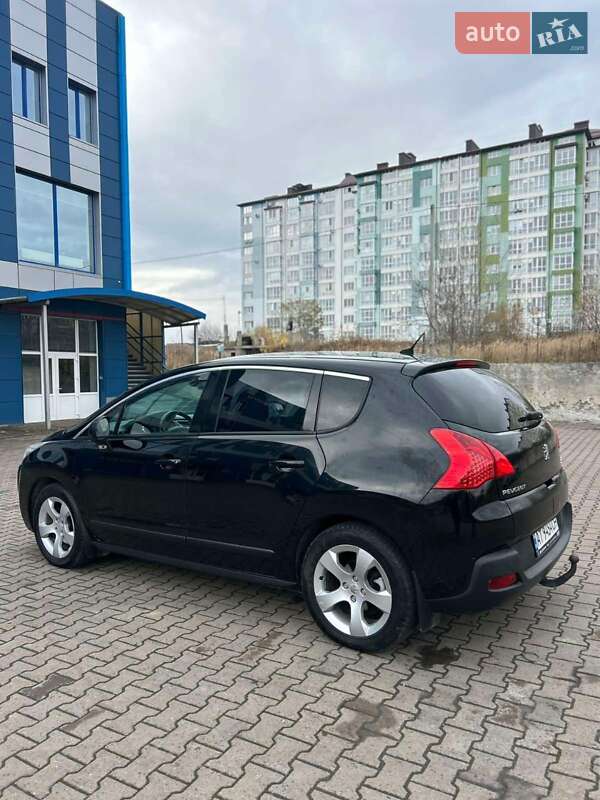Внедорожник / Кроссовер Peugeot 3008 2011 в Ивано-Франковске