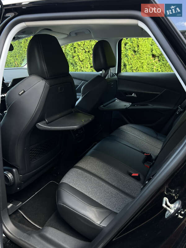 Позашляховик / Кросовер Peugeot 3008 2017 в Самборі