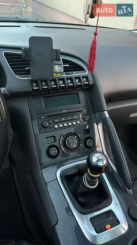 Позашляховик / Кросовер Peugeot 3008 2009 в Радехові