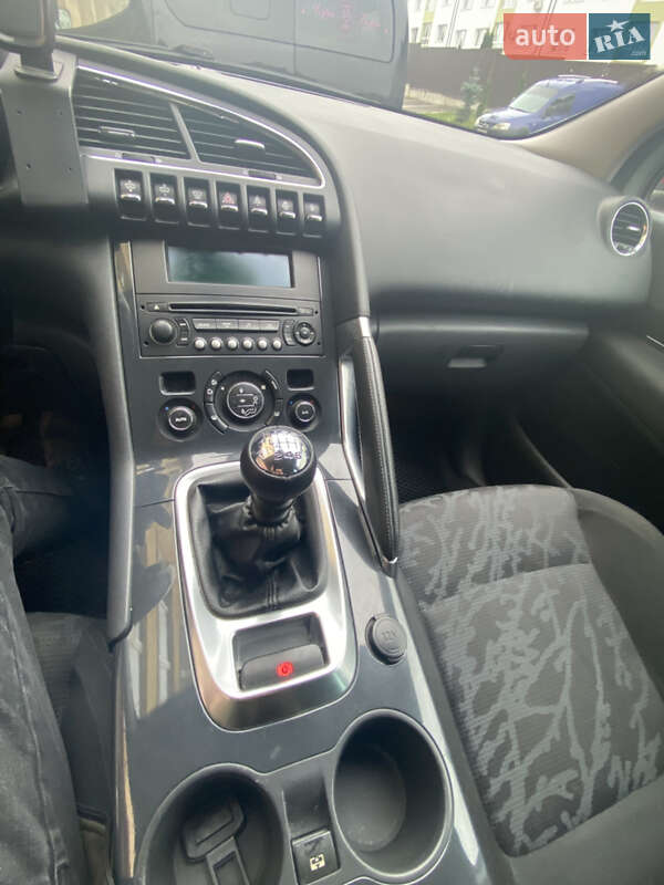 Позашляховик / Кросовер Peugeot 3008 2009 в Львові