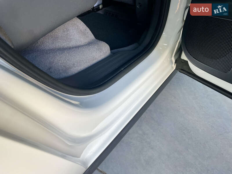 Внедорожник / Кроссовер Peugeot 3008 2014 в Стрые