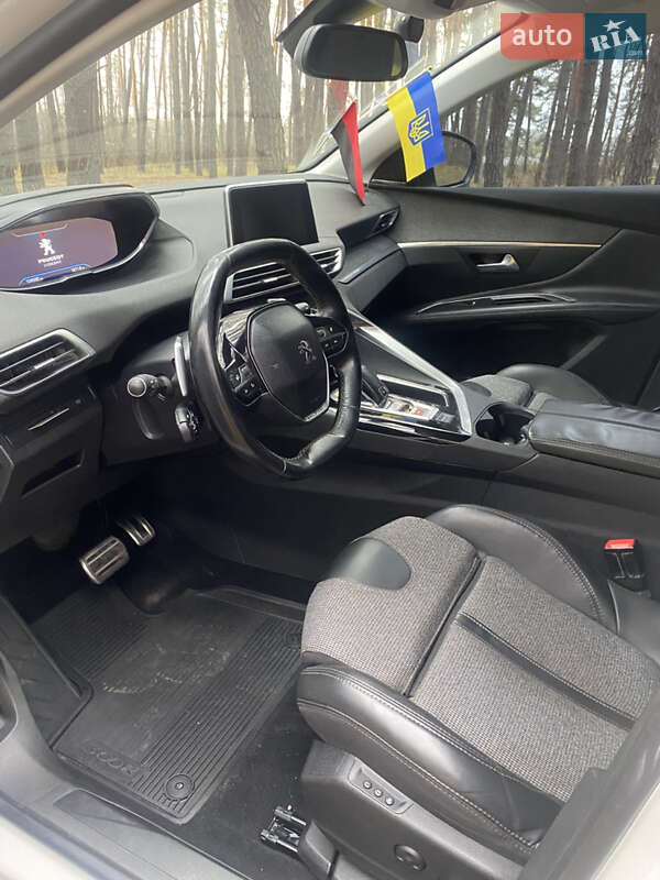 Внедорожник / Кроссовер Peugeot 3008 2017 в Харькове фото 6 Внедорожник / Кроссовер Peugeot 3008 2017 в Харькове