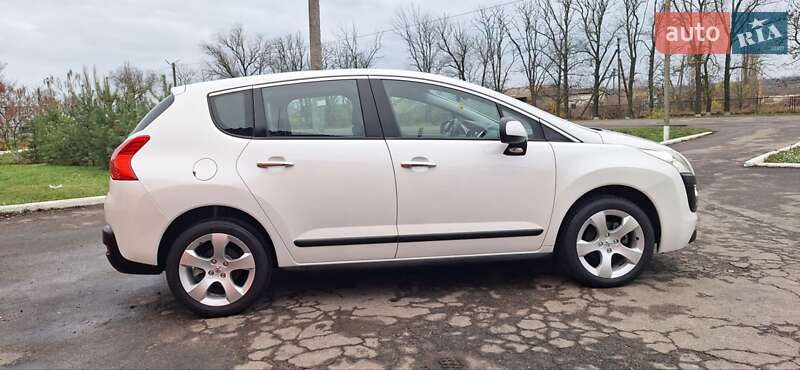 Внедорожник / Кроссовер Peugeot 3008 2012 в Новоархангельске