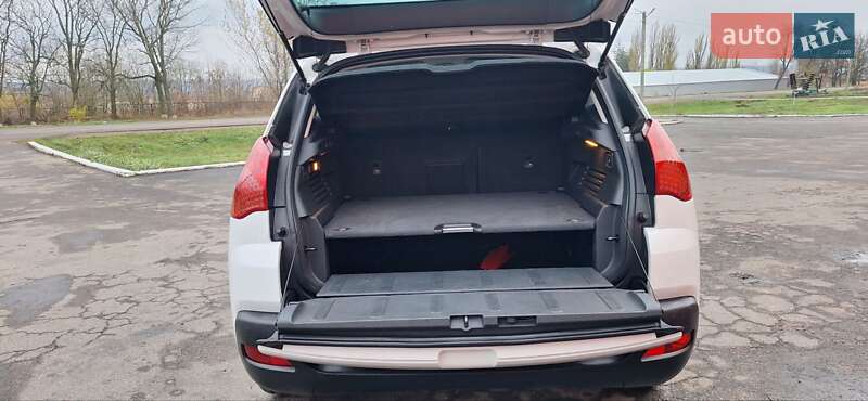 Внедорожник / Кроссовер Peugeot 3008 2012 в Новоархангельске