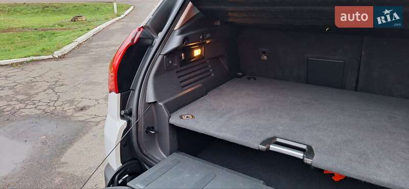 Внедорожник / Кроссовер Peugeot 3008 2012 в Новоархангельске