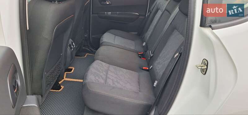 Внедорожник / Кроссовер Peugeot 3008 2012 в Новоархангельске