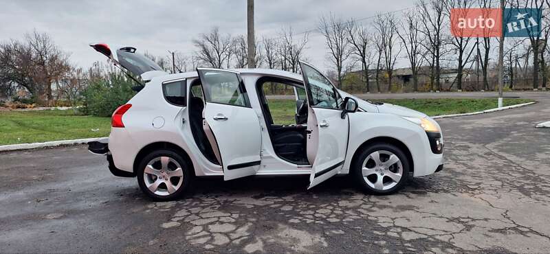 Внедорожник / Кроссовер Peugeot 3008 2012 в Новоархангельске