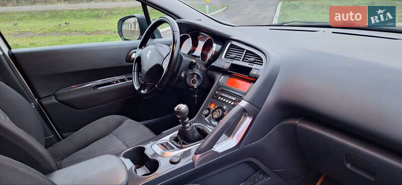 Внедорожник / Кроссовер Peugeot 3008 2012 в Новоархангельске