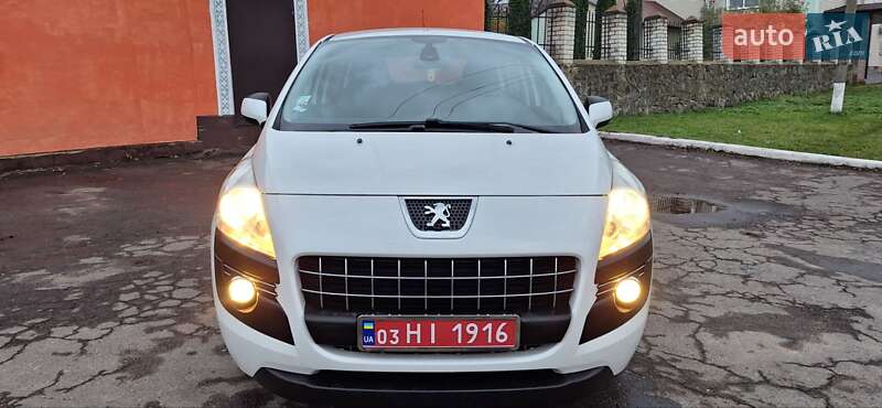 Внедорожник / Кроссовер Peugeot 3008 2012 в Новоархангельске