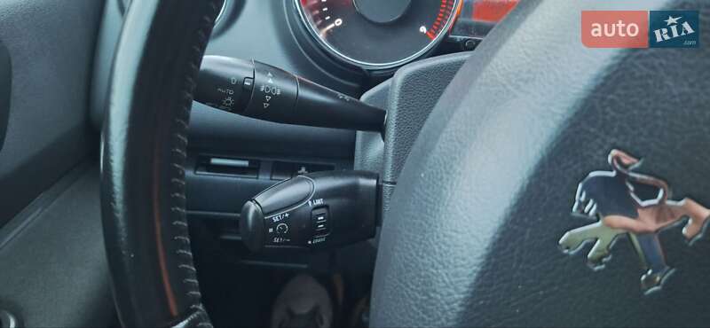 Внедорожник / Кроссовер Peugeot 3008 2012 в Новоархангельске