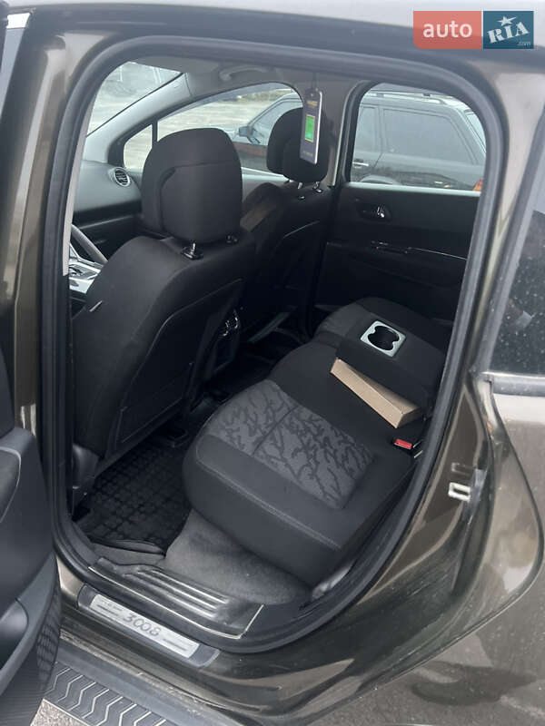 Позашляховик / Кросовер Peugeot 3008 2011 в Дніпрі