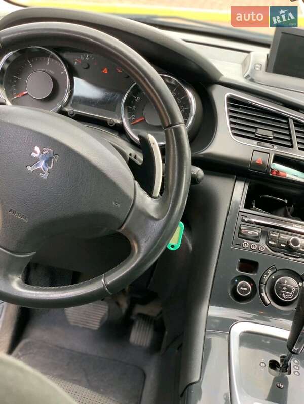 Позашляховик / Кросовер Peugeot 3008 2012 в Рожище