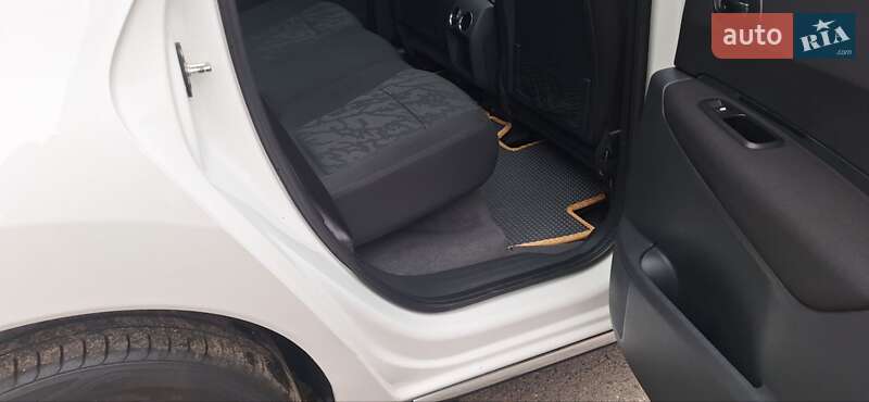 Позашляховик / Кросовер Peugeot 3008 2012 в Новоархангельську фото 65 Позашляховик / Кросовер Peugeot 3008 2012 в Новоархангельську