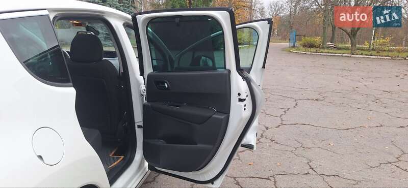 Позашляховик / Кросовер Peugeot 3008 2012 в Новоархангельську фото 67 Позашляховик / Кросовер Peugeot 3008 2012 в Новоархангельську