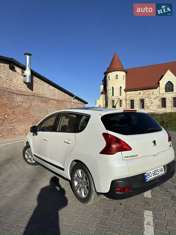 Внедорожник / Кроссовер Peugeot 3008 2011 в Тернополе