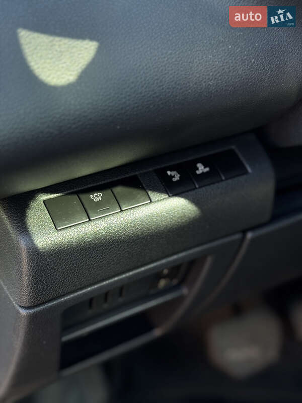 Внедорожник / Кроссовер Peugeot 3008 2011 в Тернополе