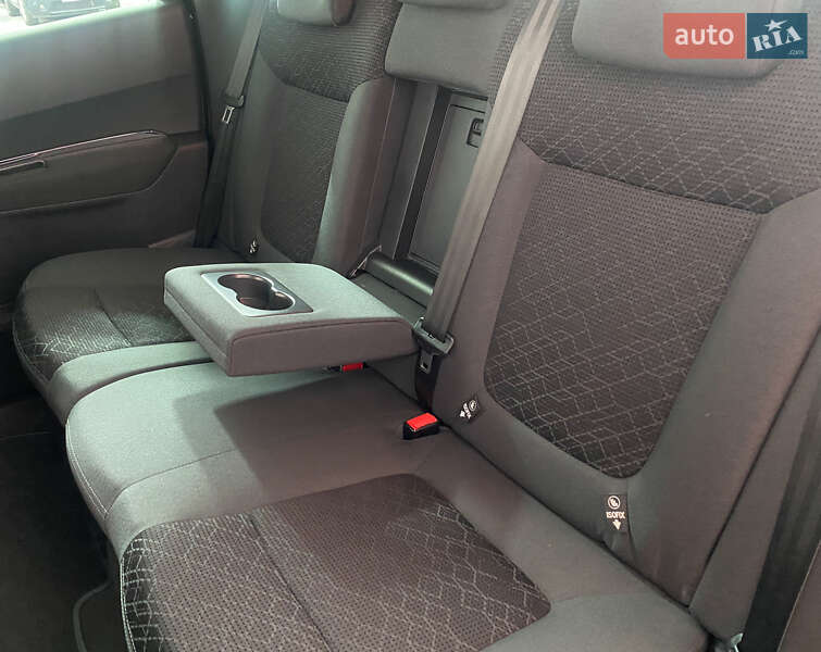 Внедорожник / Кроссовер Peugeot 3008 2016 в Львове фото 12 Внедорожник / Кроссовер Peugeot 3008 2016 в Львове