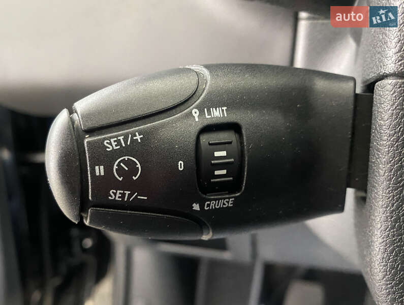 Внедорожник / Кроссовер Peugeot 3008 2016 в Львове фото 18 Внедорожник / Кроссовер Peugeot 3008 2016 в Львове