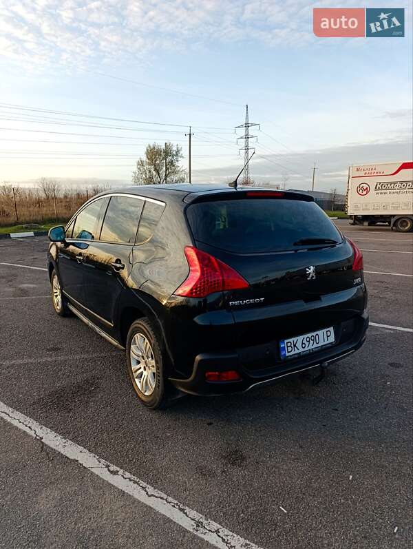 Позашляховик / Кросовер Peugeot 3008 2010 в Рівному