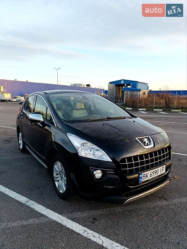 Позашляховик / Кросовер Peugeot 3008 2010 в Рівному