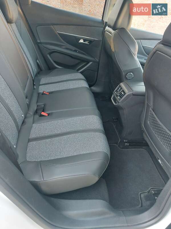 Внедорожник / Кроссовер Peugeot 3008 2020 в Тернополе фото 37 Внедорожник / Кроссовер Peugeot 3008 2020 в Тернополе