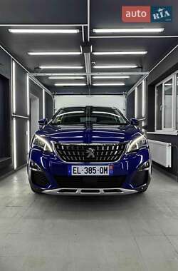 Позашляховик / Кросовер Peugeot 3008 2017 в Івано-Франківську