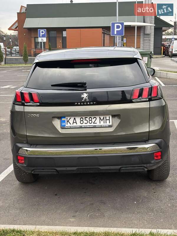 Внедорожник / Кроссовер Peugeot 3008 2019 в Киеве