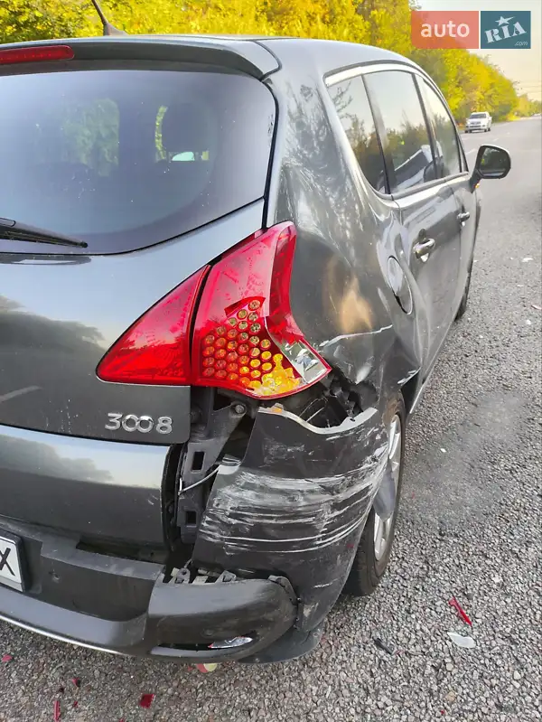 Peugeot 3008 2010 VIN VF30URHE8AS075042 фото оголошення 25 з 59
