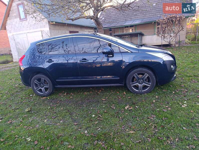Позашляховик / Кросовер Peugeot 3008 2010 в Трускавці