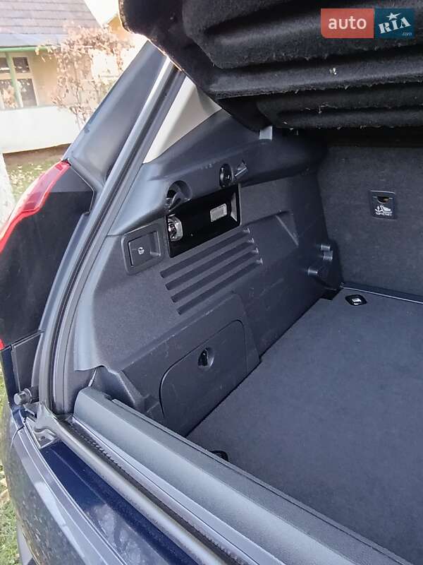 Позашляховик / Кросовер Peugeot 3008 2010 в Трускавці