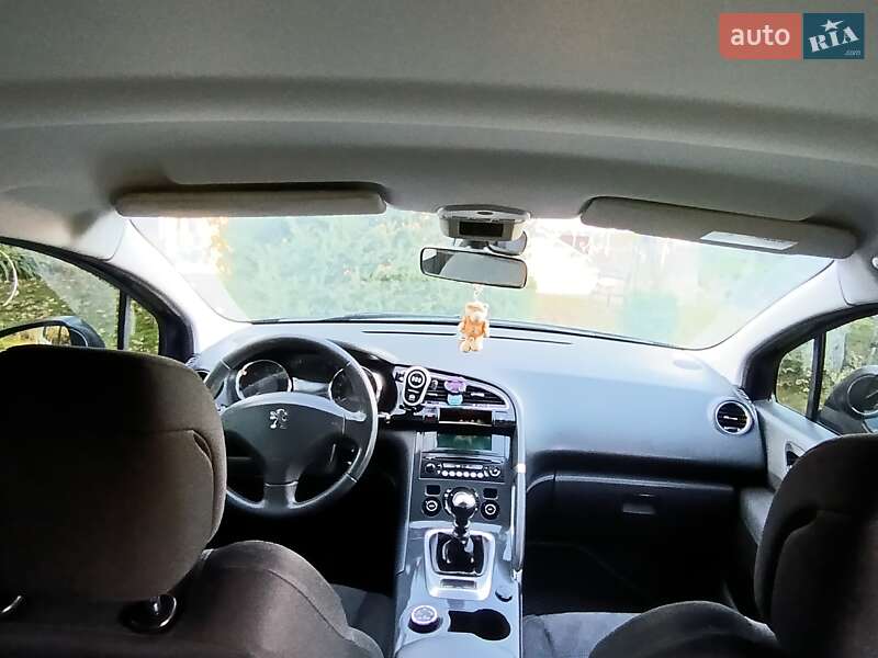 Позашляховик / Кросовер Peugeot 3008 2010 в Трускавці