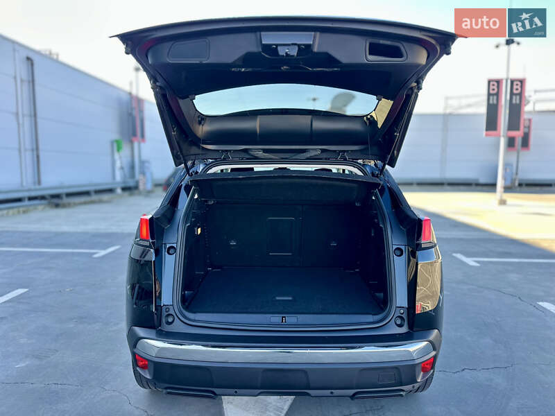 Внедорожник / Кроссовер Peugeot 3008 2020 в Киеве